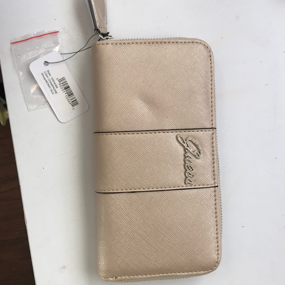 Guess wallet